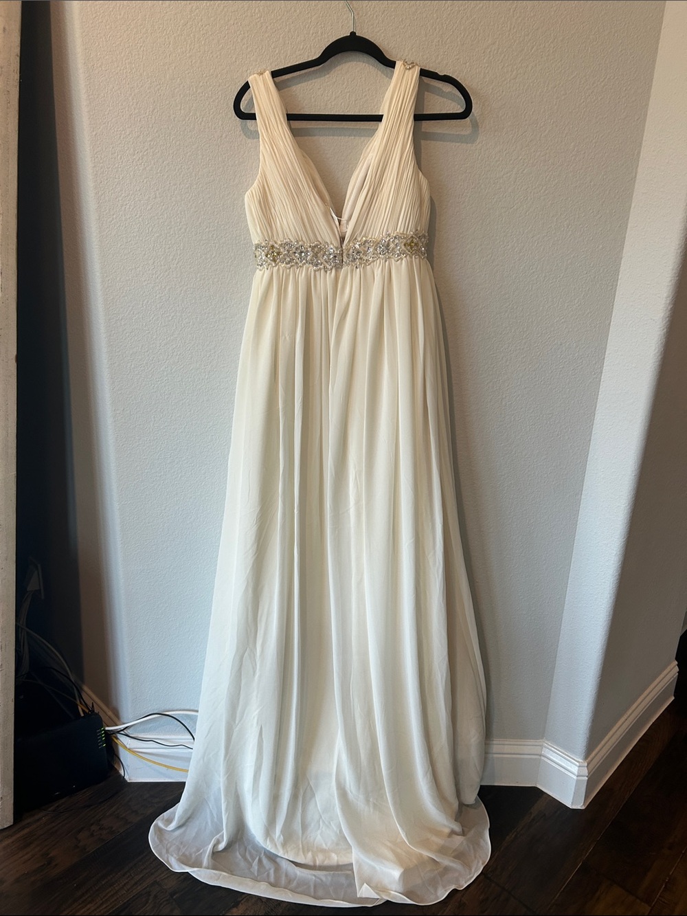Elegant Ivory Beaded Empire-Waist Evening Dress size ten nwt retails for 1099.00 - Picture 5 of 7